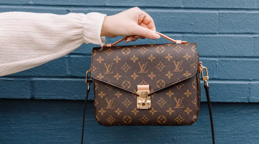 How To Spot A Fake Louis Vuitton Bag
